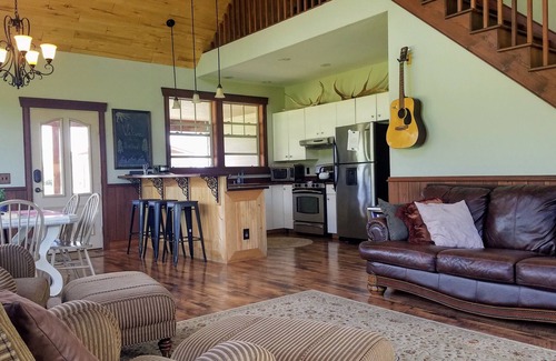 Kalispell House | Epic Views - Peaceful, Eco-friendly Home - 30 Minutes to Glacier National Park