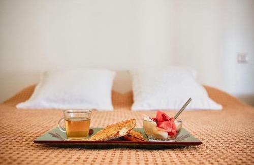 Cardielos House | Épicos House, Your home away from home.