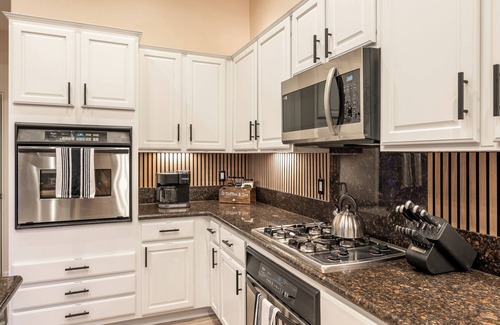 Palm Springs House | Equestrian Luxury: 5BR Oasis Minutes from Desert Horse Park & Thermal Club!