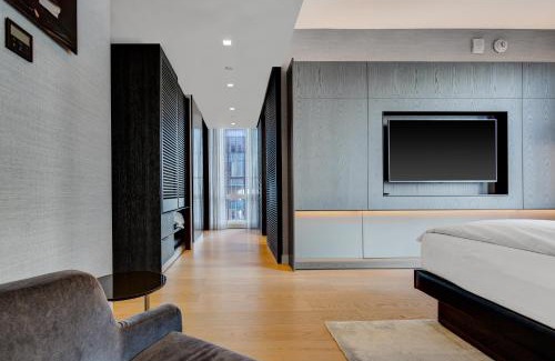Hudson Yards Hotel | Equinox Hotel New York