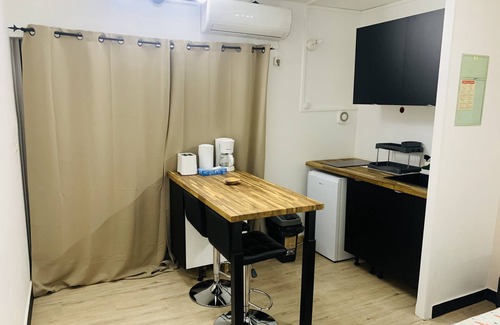 Bas du Fort Apartment | Equipped Studio in Gosier Marina