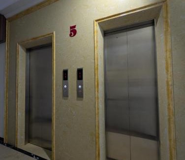 Nghia Đo Apartment | Era Apartment 158 Nguyen Khanh Toan