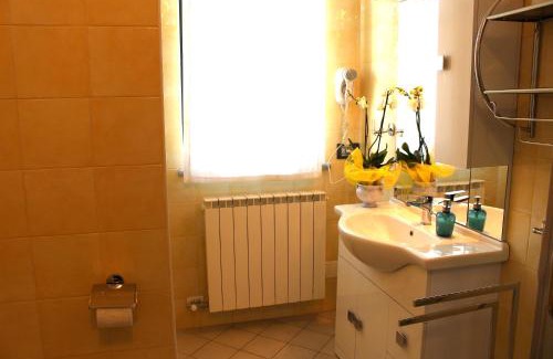 Cuneo Hotel | Eremes Rooms & Apartments