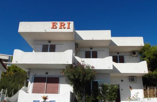 Agia Marina Apartment | Eri Studios