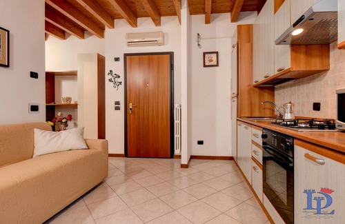 Lonato del Garda Apartment | Eridania accomodation with garden and pool