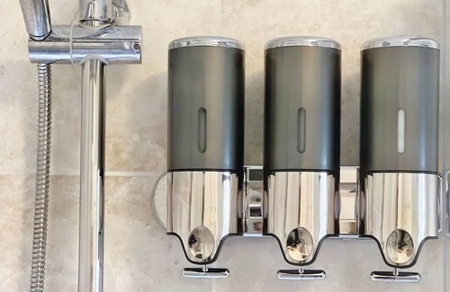 Waddon Apartment | Erin Court Mansion -The Hideaway