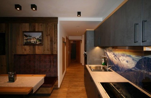 Finsing Apartment | Erzherzog’s Apts/Zillertal Alpen Lodge by Interhome