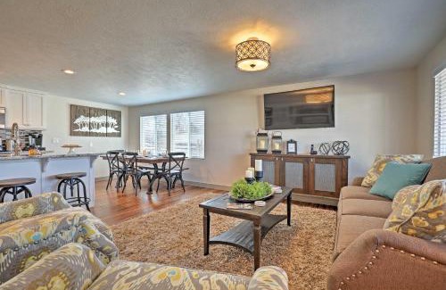 Escalante House | Escalante Home with Yard, Porch and Mtn Views!