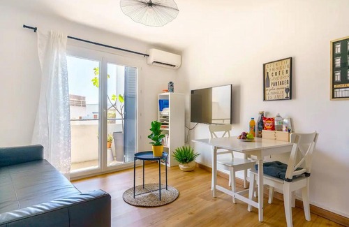 Belsunce Apartment | Escale St Charles - 150m de la Gare, vue sur Notre-Dame de la Garde