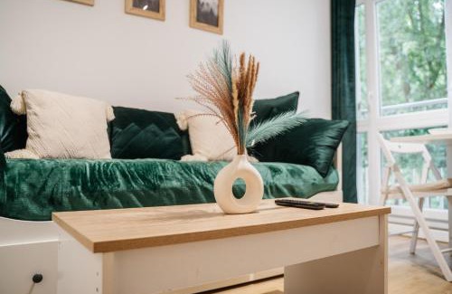 Villejuif Apartment | Escapade à deux ou en télétravail, Studio calme avec Parking gratuit, WiFi rapide, proche ligne 14, Paris centre et Aéroport d'Orly