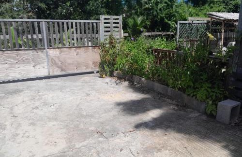 Damencourt House | Escapade Creole Maison Rustique avec accès à la plage à la Baie du Moule