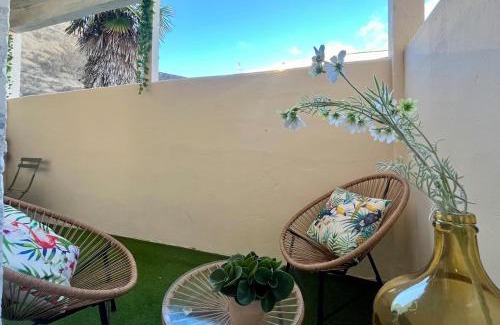 La Rochelle City Centre Apartment | Escapade Vintage avec terrasse en centre historique