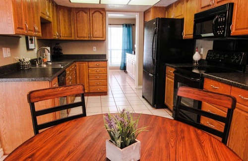 Wetmore House | Escape it all! Private pool/hot tub. Top location!