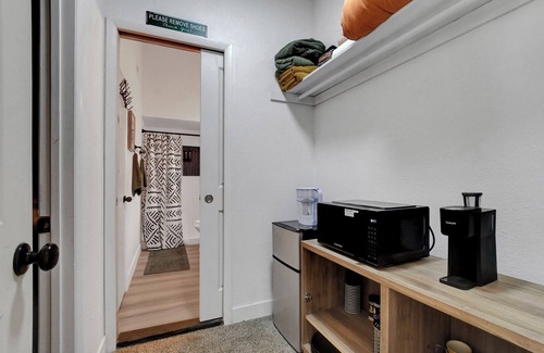 Las Vegas Apartment | Escape the buzz of the Strip while still staying close in this brand new casita!