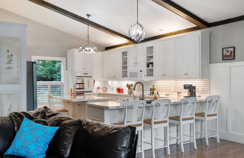Sky Valley House | Escape the summer heat up in the mountains.n