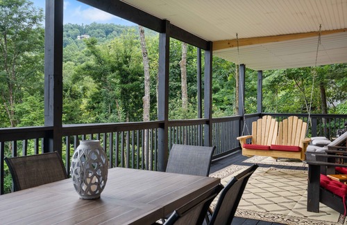 Sky Valley House | Escape the summer heat up in the mountains.n