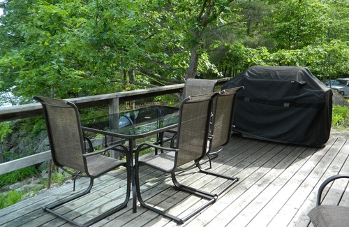 North Kawartha Cottage | Escape to a Lakeside Retreat on Stoney Lake