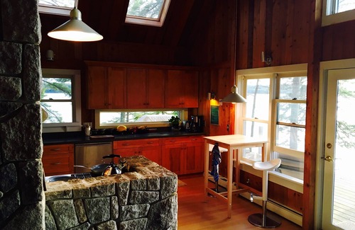 Sullivan House | “Escape” to a Waterfront Artist’s Home on Secluded Evergreen Point, Taunton Bay