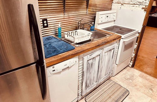 Squires Cabin | Escape to Blair Base Camp at Hercules Glades Wilderness