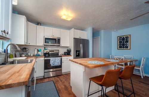 Eden Pines House | Escape to Eden | Canalfront half-duplex with short run to channel on Big Pine Key