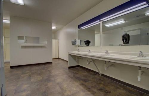 Clitherall House | Escape to Nature and Lake views Studio Style Rooms