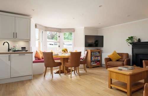 Longcroft House | Escape to Serene Georgian Estate, near Edinburgh - Stunning Apartment