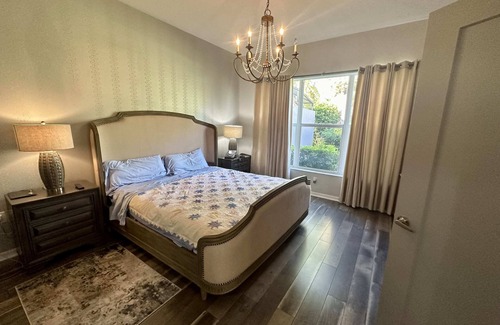 Fort Myers Villa | Escape to the Gated Colonial Country Club