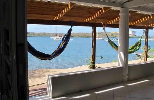 Willemstad House | Escape to Villa Hammaka - Enjoy Amazing Waterfront Views!