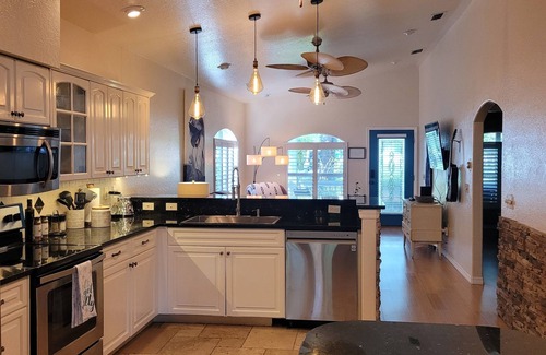 Crystal Beach Cottage | Escondido Boutique Bungalow in Crystal Beach- Inquire for Seasonal Savings!