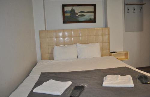 Kadikoy House | ESİNTİ OTEL