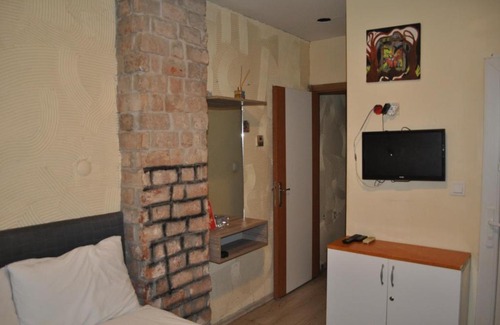 Kadikoy House | ESİNTİ OTEL