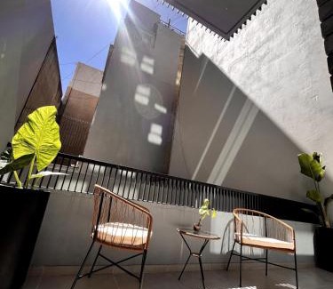 El Centro Apartment | Esmeralda Home