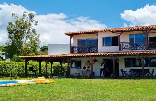 Yotoco House | Espectacular Finca en el Lago Calima