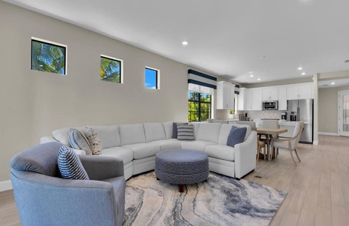 Biggar Villa | Esplanade Lake Club vacation villa, clubhouse, resort pool, fitness gym, spa.
