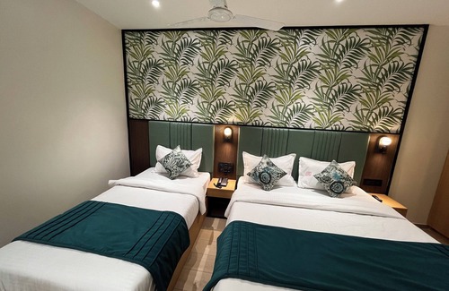 Dharavi Hotel | Esquire Hotel Mumbai
