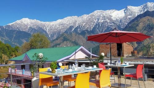 Naddi Hotel | Ess & Bee Resorts