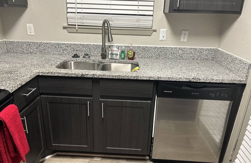 Augusta Apartment | Essentials, Medical District, Pool, Golf, Gym, Wifi, TVs, WasherDryer, Clean