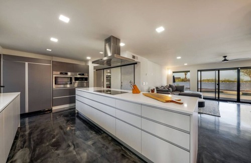 Tucson House | Estate/2 Pools /7 BR & 5 BA/Home & Guesthouse