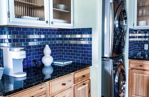 Amarillo House | Estate Carriage House with Historic Charm and Beauty