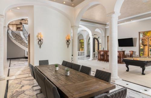 Camelback East House | Estate Elegance - 7 Bedrooms - Resort Style Backyard