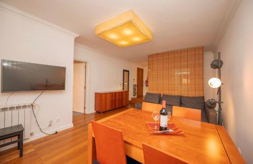 Santa Isabel Apartment | Estrela Terrace by Hosty