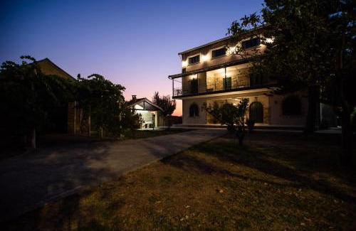 Molos Apartment | Etessiano