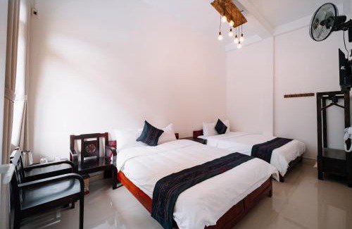 Dong Van Hotel | Ethnic JR