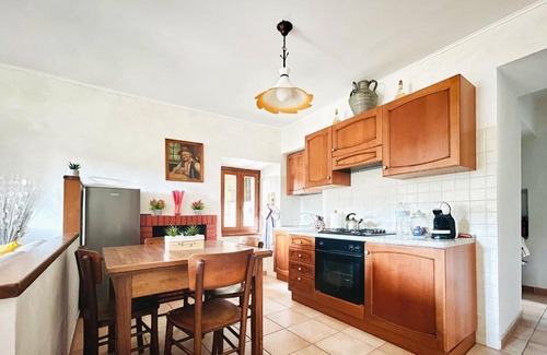 Caprarola Apartment | Etrusco Apartment, Centrale, Comodo, Spazioso