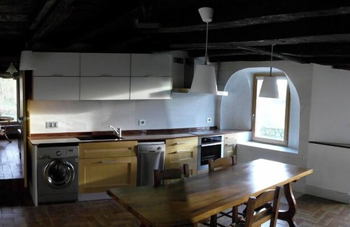 Mallabia Cottage | Etxetxobarri, independent farmhouse with views of the Anboto ridge.