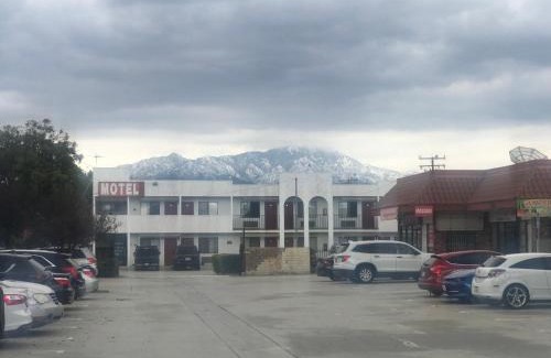 El Monte Hotel | Eunice Plaza Motel