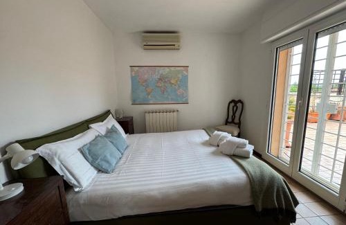 EUR Apartment | Eur - Colosseo Dolce Vita Rooftop WiFI-AC-BBQ