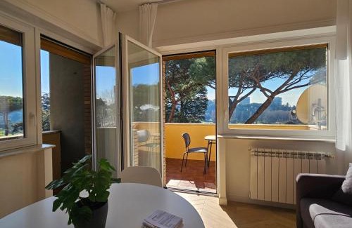 EUR Apartment | Eur terrazzo vista Laghetto Modigliani