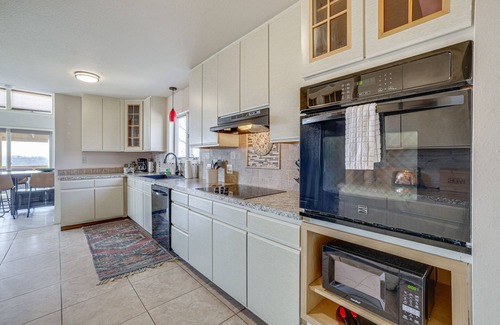 Eureka Springs House | Eureka Springs Gem: 2 Decks, Mtn + Lake Views