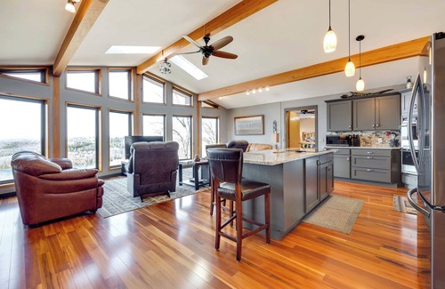 Sylvan Shores House | Eureka Springs Vacation Rental Near Beaver Lake!